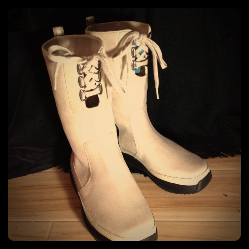 MBT Moonstruck Boots